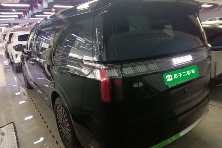 Used Zeekr 009 2024 7-Seater Walk-Through Version Four-Wheel Drive 108 kWh Rear Left 45 Deg