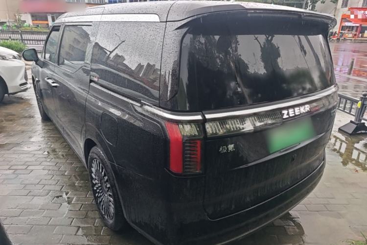 Used Zeekr 009 2024 7-Seater Aisle Version 108 kWh Rear Left 45 Deg