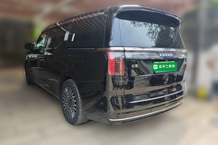 Used Zeekr 009 2024 Six-Seat Executive Version 4WD 108 kWh Rear Left 45 Deg