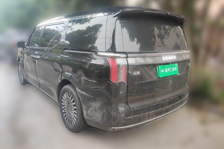 Used Zeekr 009 2024 Six-Seat Executive Version 4WD 108 kWh Rear Left 45 Deg