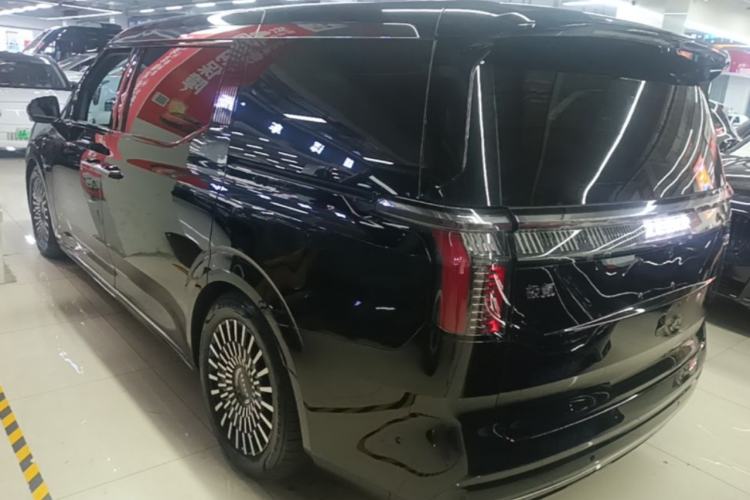 Used Zeekr 009 2024 7-Seater Walk-Through Version Four-Wheel Drive 108 kWh Rear Left 45 Deg