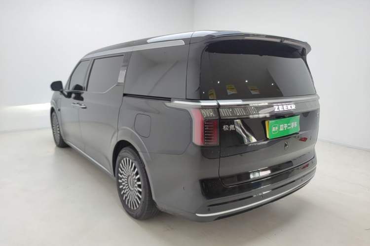 Used Zeekr 009 2024 Six-Seat Executive Version 4WD 108 kWh Rear Left 45 Deg