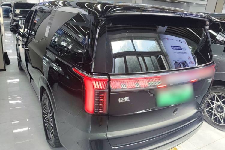 Used Zeekr 009 2024 Six-Seat Executive Version 4WD 108 kWh Rear Left 45 Deg