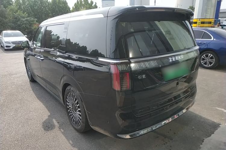 Used Zeekr 009 2024 Six-Seat Executive Version 4WD 108 kWh Rear Left 45 Deg