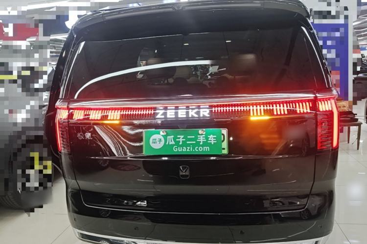Used Zeekr 009 2024 7-Seater Walk-Through Version Four-Wheel Drive 108 kWh Rear