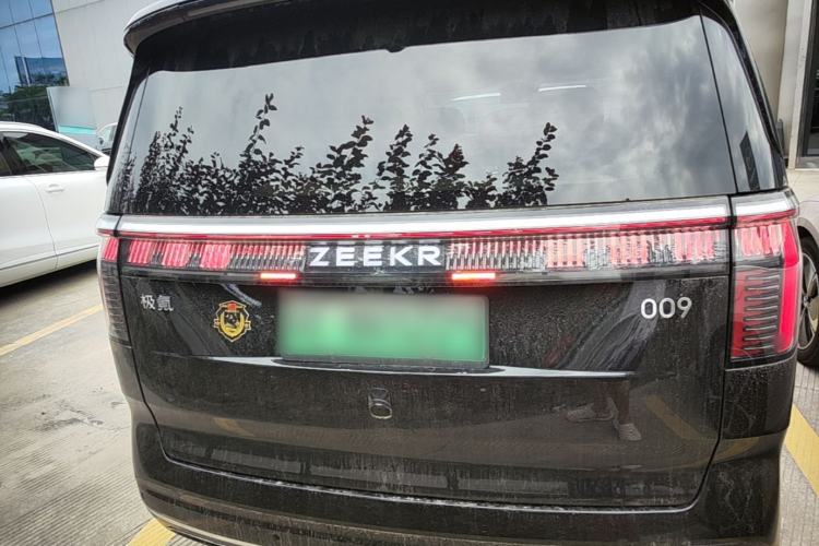 Used Zeekr 009 2024 Six-Seat Executive Version 4WD 108 kWh Rear