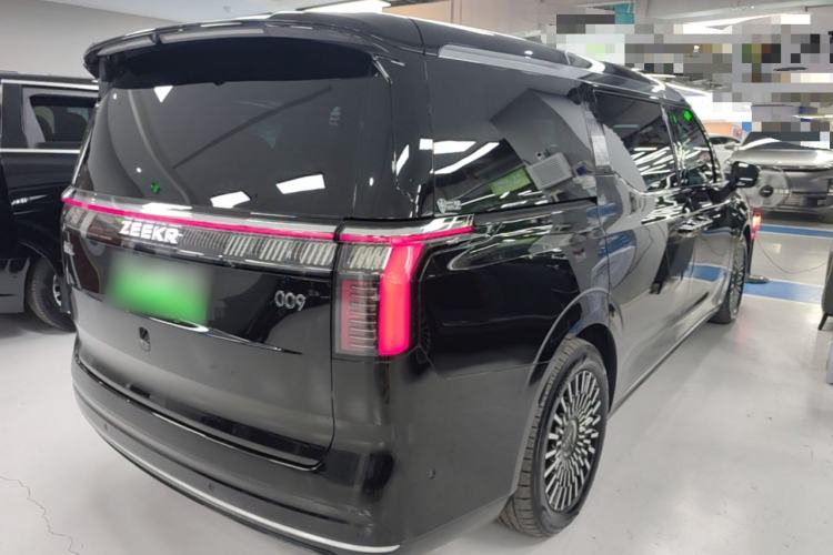 Used Zeekr 009 2024 7-Seater Walk-Through Version Four-Wheel Drive 108 kWh Rear Right 45 Deg