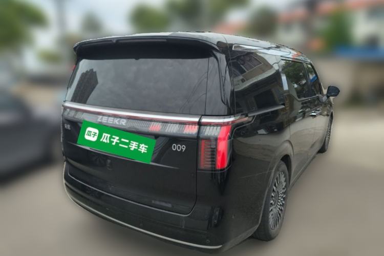 Used Zeekr 009 2024 Six-Seat Executive Version 4WD 108 kWh Rear Right 45 Deg
