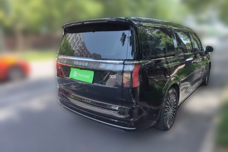 Used Zeekr 009 2024 7-Seater Walk-Through Version Four-Wheel Drive 108 kWh Rear Right 45 Deg