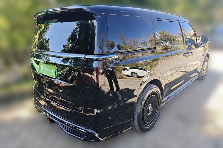 Used Zeekr 009 2024 7-Seater Walk-Through Version Four-Wheel Drive 108 kWh Rear Right 45 Deg