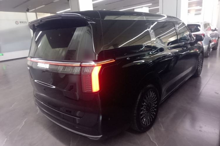 Used Zeekr 009 2024 Six-Seat Executive Version 4WD 108 kWh Rear Right 45 Deg
