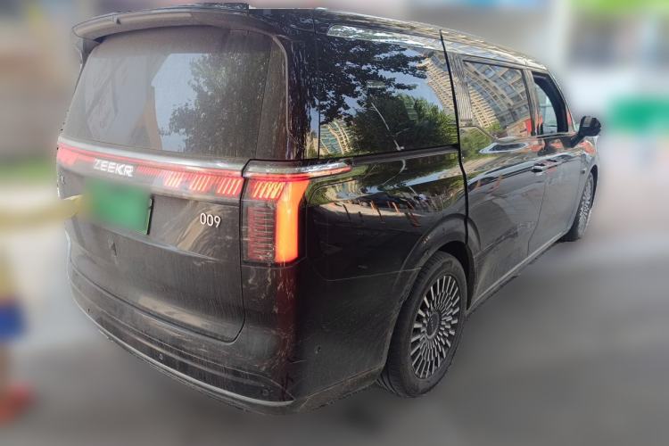 Used Zeekr 009 2024 Six-Seat Executive Version 4WD 108 kWh Rear Right 45 Deg