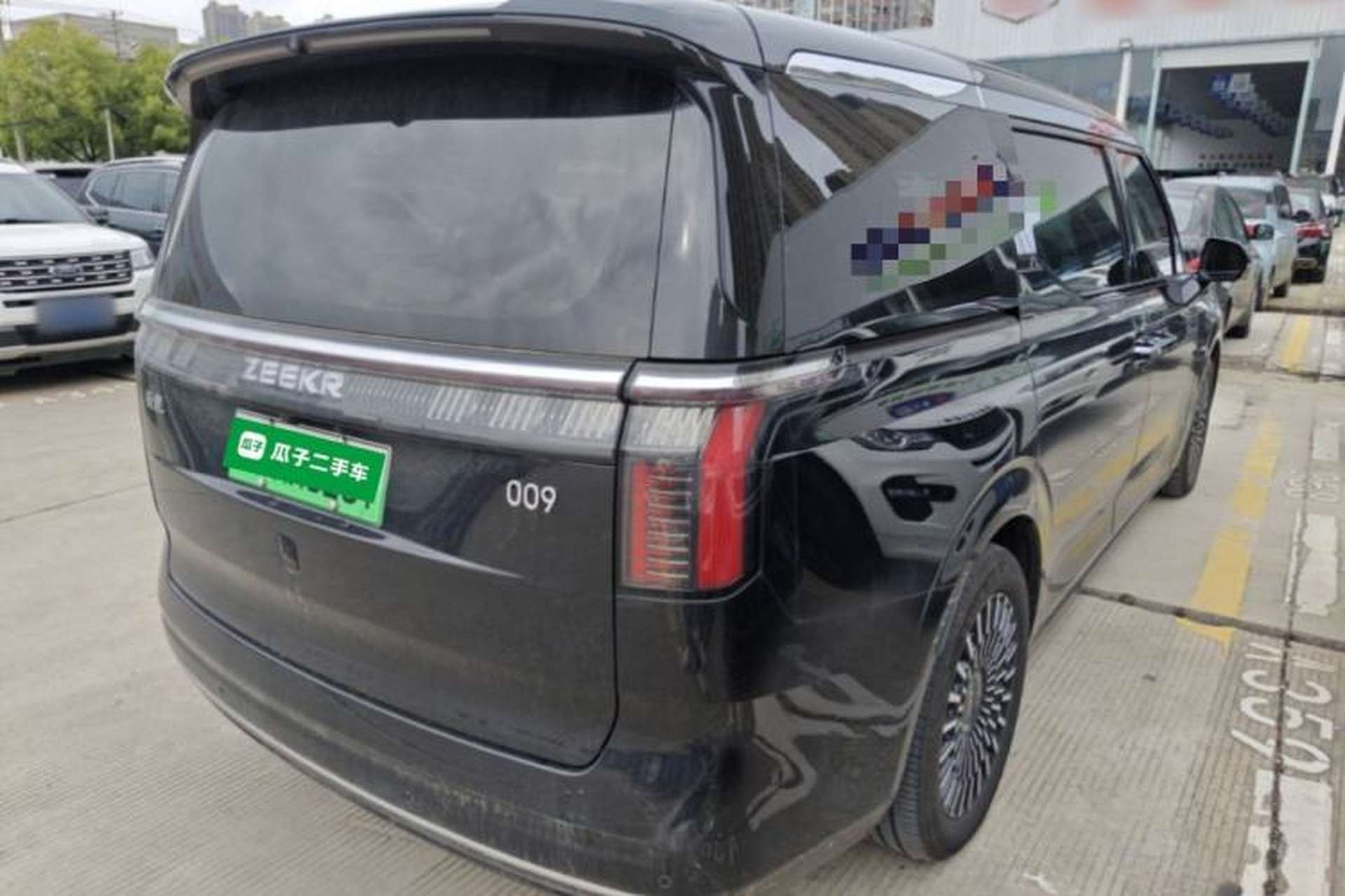 Used Zeekr 009 2024 Six-Seat Executive Version 4WD 108 kWh Rear Right 45 Deg
