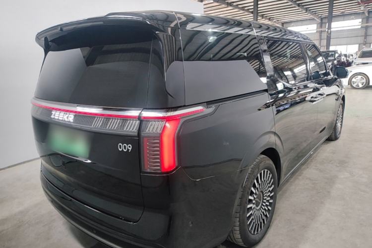 Used Zeekr 009 2024 7-Seater Walk-Through Version Four-Wheel Drive 108 kWh Rear Right 45 Deg
