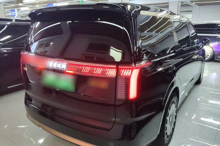 Used Zeekr 009 2024 GAC Trumpchi Heritage Edition Rear Right 45 Deg