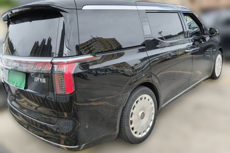 Used Zeekr 009 2024 GAC Trumpchi Rear Right 45 Deg