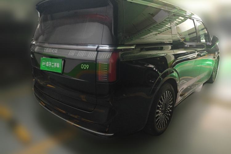 Used Zeekr 009 2024 7-Seater Walk-Through Version Four-Wheel Drive 108 kWh Rear Right 45 Deg