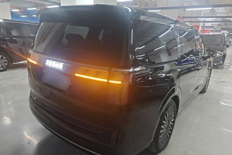 Used Zeekr 009 2024 7-Seater Aisle Version 108 kWh Rear Right 45 Deg