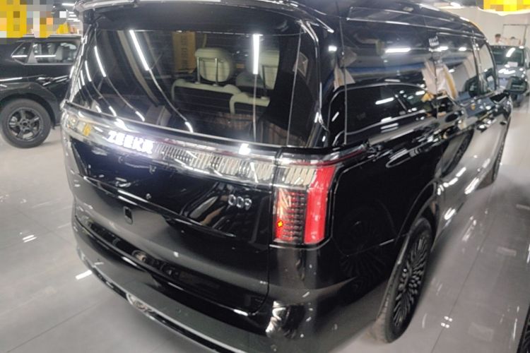 Used Zeekr 009 2024 Six-Seat Executive Version 4WD 108 kWh Rear Right 45 Deg