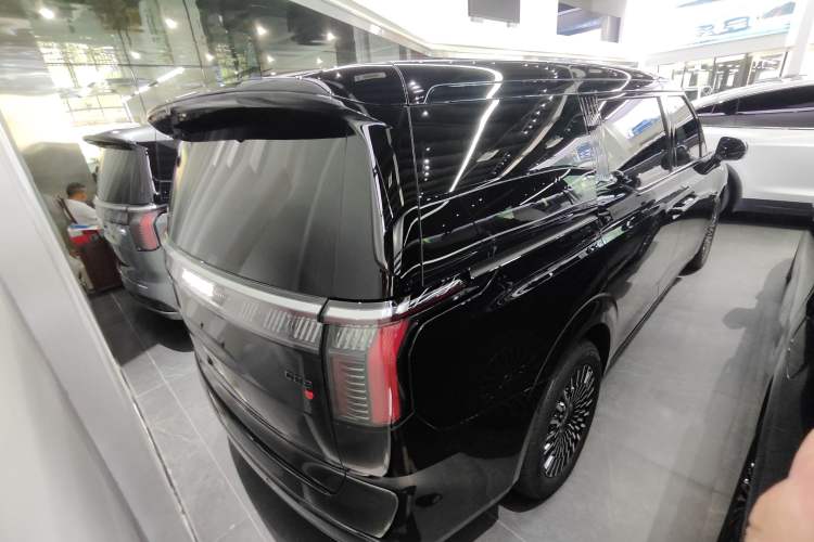 Used Zeekr 009 2024 Six-Seat Executive Version 4WD 108 kWh Rear Right 45 Deg