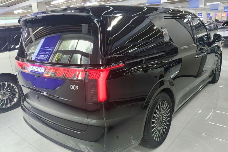 Used Zeekr 009 2024 Six-Seat Executive Version 4WD 140 kWh Rear Right 45 Deg