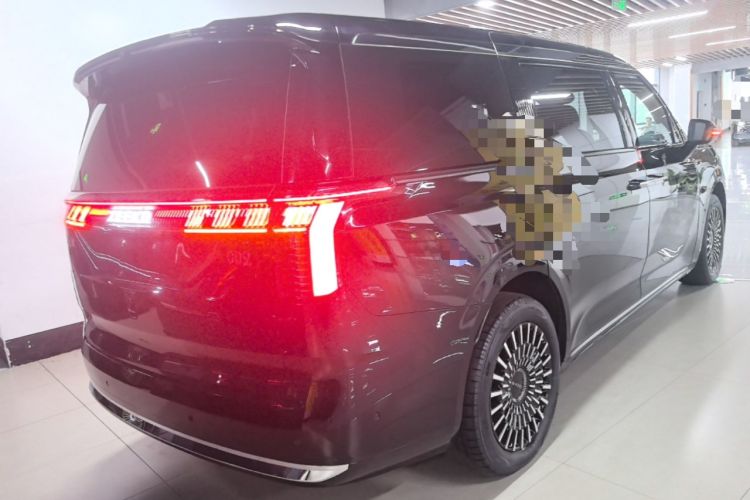 Used Zeekr 009 2024 Six-Seat Executive Version 4WD 140 kWh Rear Right 45 Deg