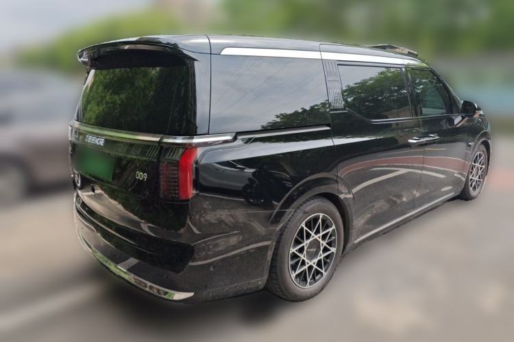 Used Zeekr 009 2024 7-Seater Aisle Version 108 kWh Rear Right 45 Deg
