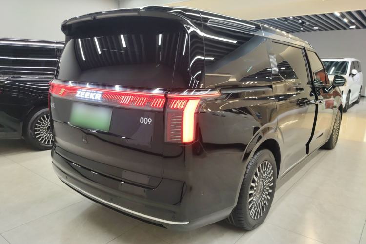 Used Zeekr 009 2024 Six-Seat Executive Version 4WD 108 kWh Rear Right 45 Deg