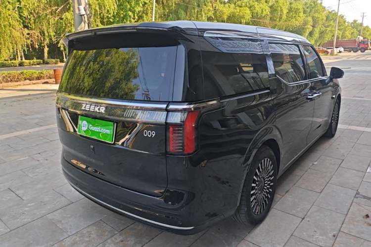 Used Zeekr 009 2024 7-Seater Walk-Through Version Four-Wheel Drive 108 kWh Rear Right 45 Deg