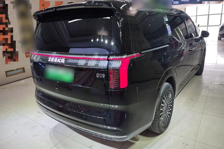 Used Zeekr 009 2024 Six-Seat Executive Version 4WD 108 kWh Rear Right 45 Deg
