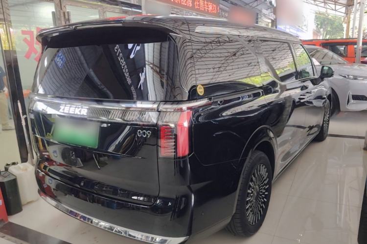 Used Zeekr 009 2024 7-Seater Walk-Through Version Four-Wheel Drive 108 kWh Rear Right 45 Deg