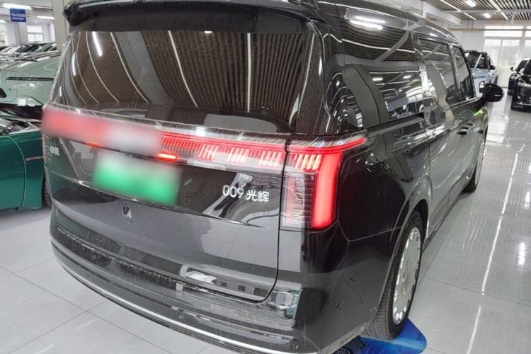 Used Zeekr 009 2024 GAC Trumpchi Rear Right 45 Deg