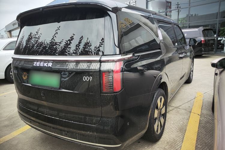 Used Zeekr 009 2024 Six-Seat Executive Version 4WD 108 kWh Rear Right 45 Deg