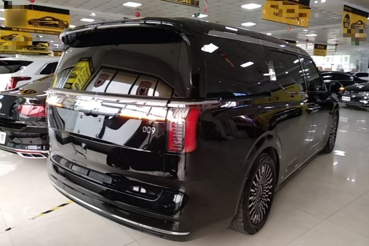 Used Zeekr 009 2024 7-Seater Aisle Version 108 kWh Rear Right 45 Deg