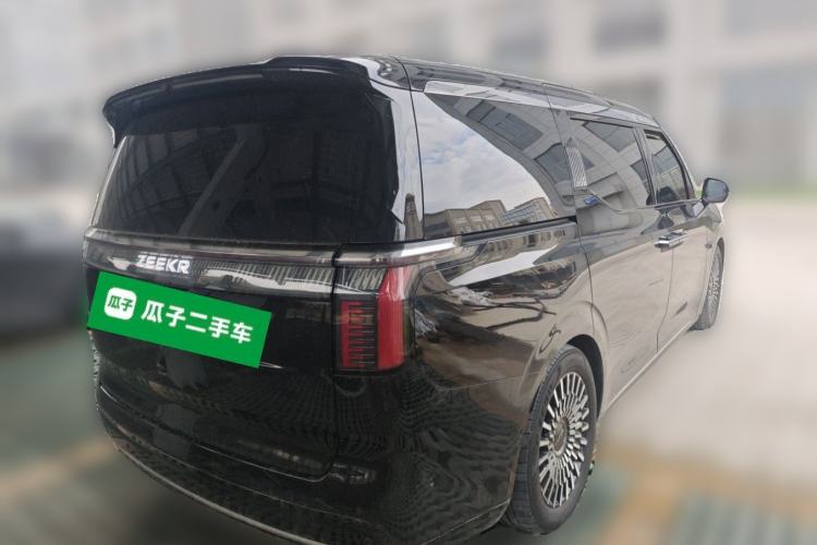 Used Zeekr 009 2024 7-Seater Aisle Version 108 kWh Rear Right 45 Deg