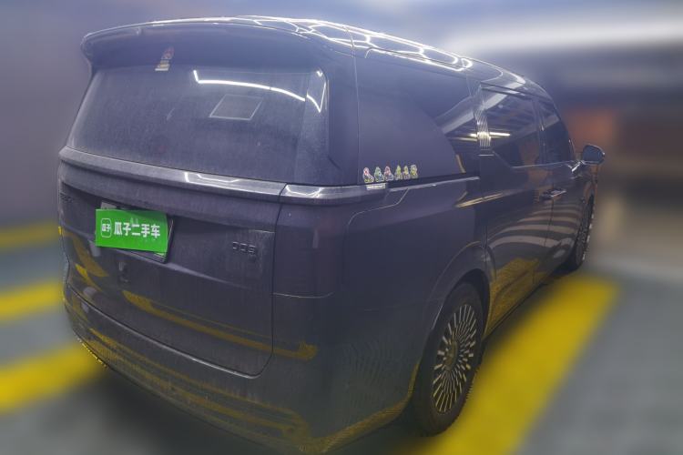 Used Zeekr 009 2024 Six-Seat Executive Version 4WD 108 kWh Rear Right 45 Deg