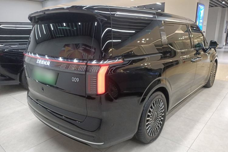 Used Zeekr 009 2024 7-Seater Walk-Through Version Four-Wheel Drive 108 kWh Rear Right 45 Deg