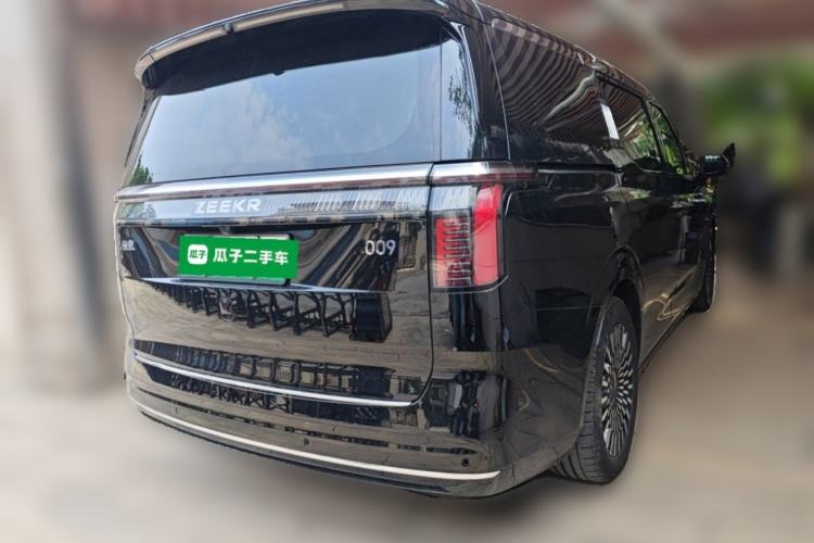 Used Zeekr 009 2024 Six-Seat Executive Version 4WD 108 kWh Rear Right 45 Deg