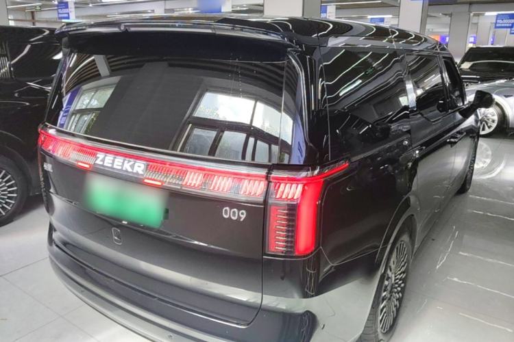 Used Zeekr 009 2024 Six-Seat Executive Version 4WD 108 kWh Rear Right 45 Deg