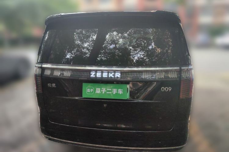 Used Zeekr 009 2024 7-Seater Walk-Through Version Four-Wheel Drive 108 kWh Rear
