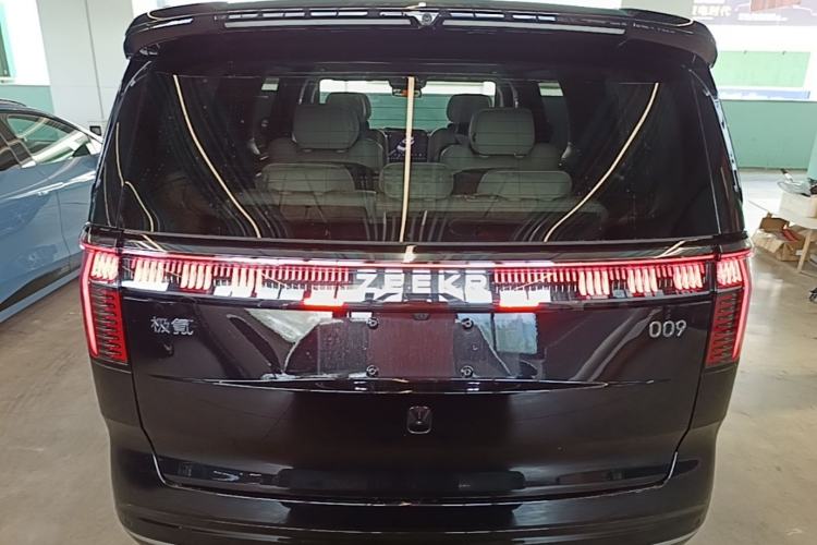 Used Zeekr 009 2024 7-Seater Aisle Version 108 kWh Rear