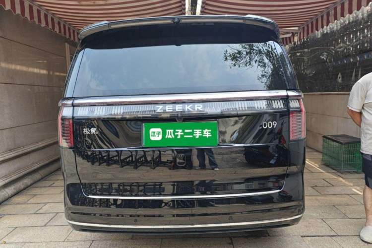 Used Zeekr 009 2024 Six-Seat Executive Version 4WD 108 kWh Rear