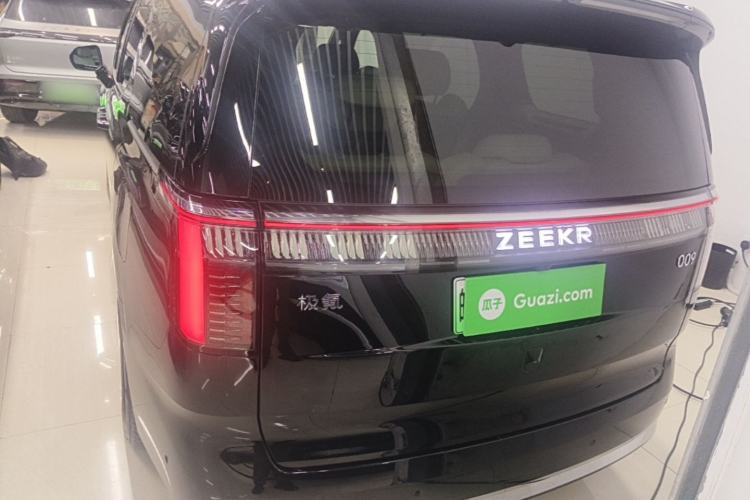 Used Zeekr 009 2024 Six-Seat Executive Version 4WD 108 kWh Rear