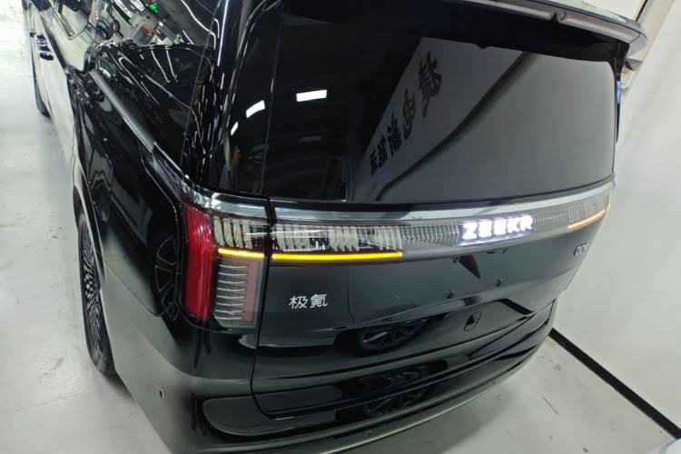 Used Zeekr 009 2024 7-Seater Aisle Version 108 kWh Rear