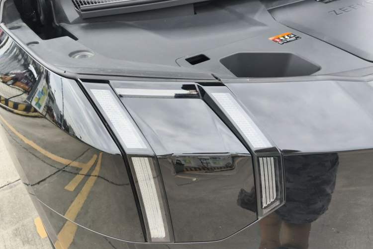 Used Zeekr 009 2024 GAC Trumpchi Right Front Headlight