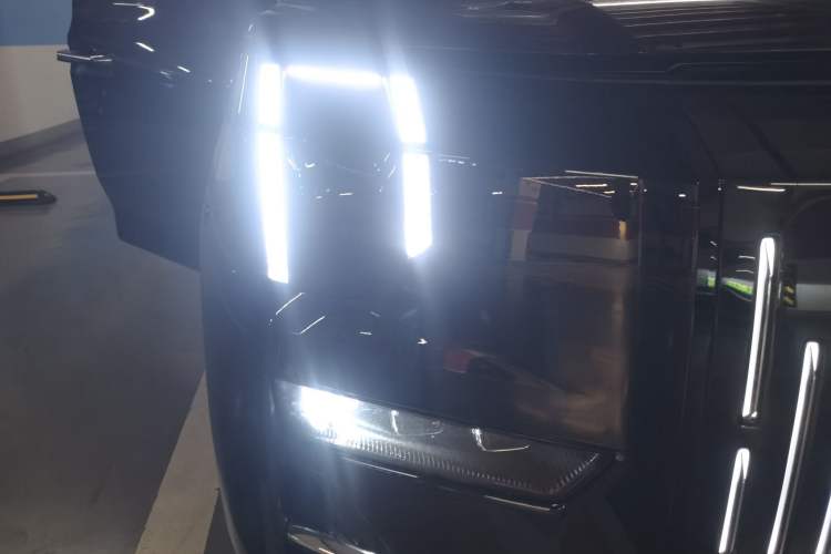 Used Zeekr 009 2024 GAC Trumpchi Right Front Headlight
