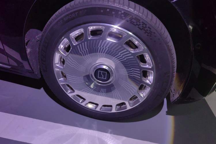 Used Zeekr 009 2024 GAC Trumpchi Right Front Wheel Hub
