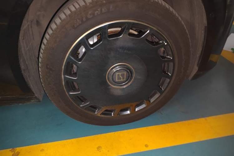 Used Zeekr 009 2024 GAC Trumpchi Heritage Edition Right Front Wheel Hub