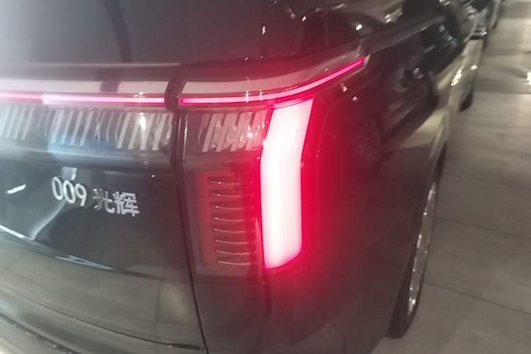Used Zeekr 009 2024 GAC Trumpchi Right Rear Taillight