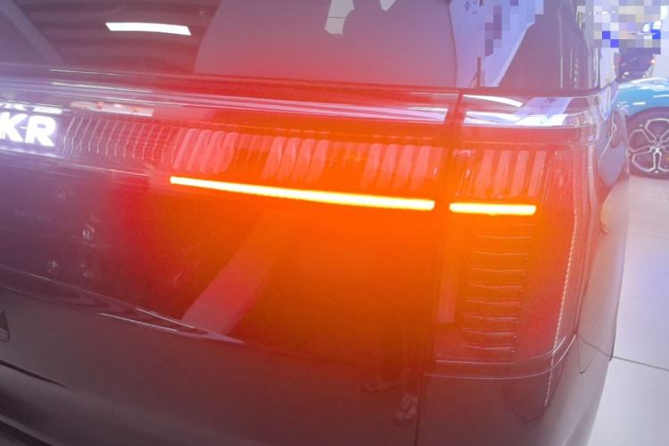 Used Zeekr 009 2024 Six-Seat Executive Version 4WD 108 kWh Right Rear Taillight